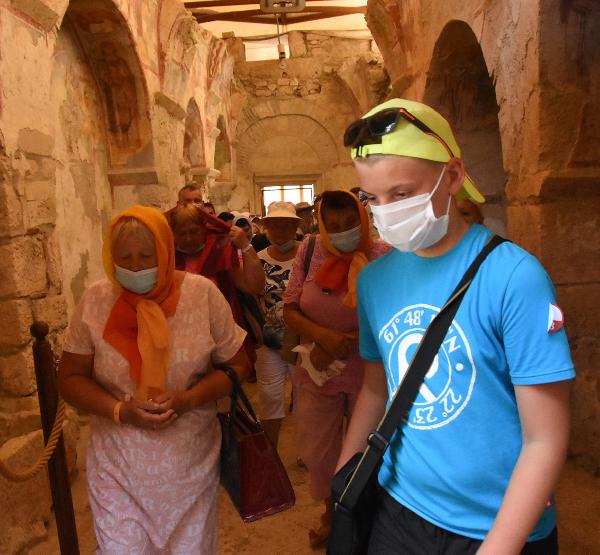 ANTALYA'NIN DEMRE VE KAS ILCELERINDEKI OREN YERLERI AGUSTOS AYINDA GELEN ZIYARETCI SAYISI VE SAGLANAN GELIR ACISINDAN BUYUK BIR SICRAMA YAPTI. (NOEL BABA) (FOTO:DEMRE-DHA)