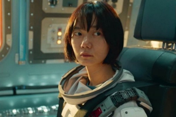 The Silent Sea dizisinin Doktor Song’u Bae Doona kimdir?