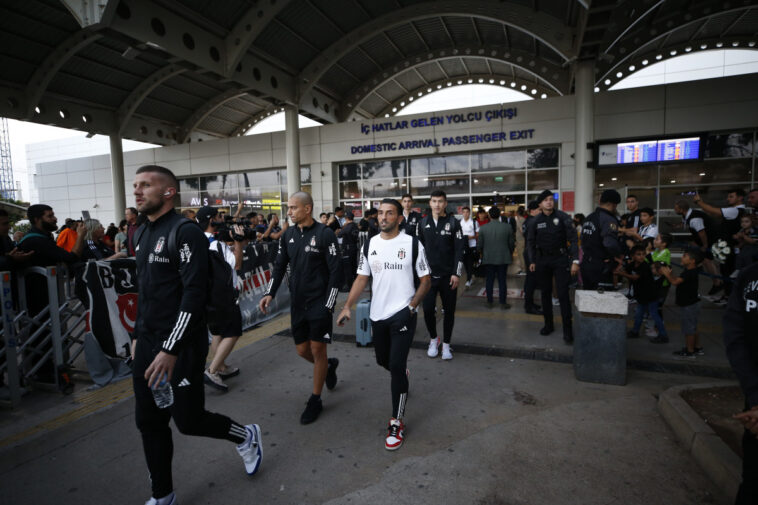 Beşiktaş kafilesi Antalya'da