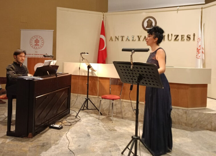 DOB sanatçıları "Müze Konseri" verdi