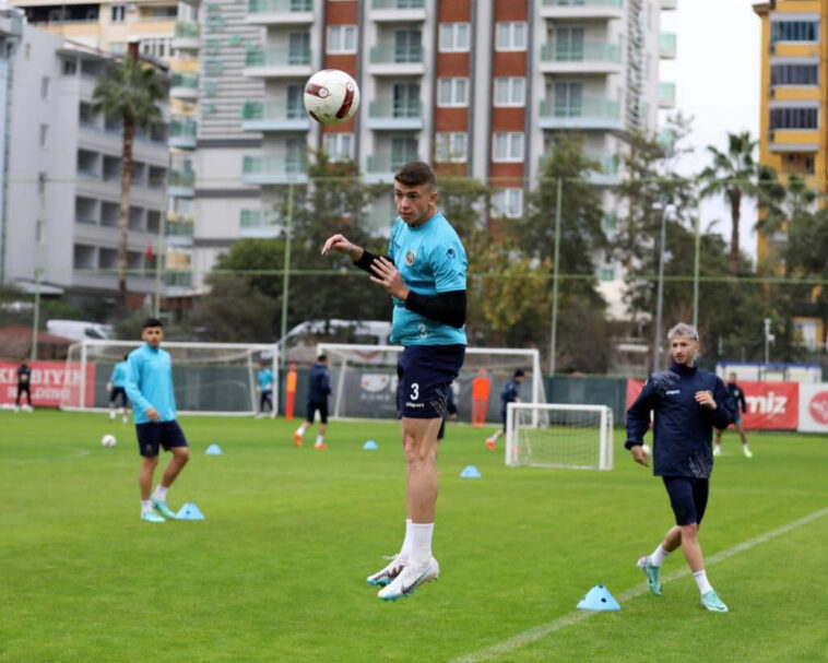 Alanyaspor, Antalyaspor maçı hazırlıklarını tamamladı