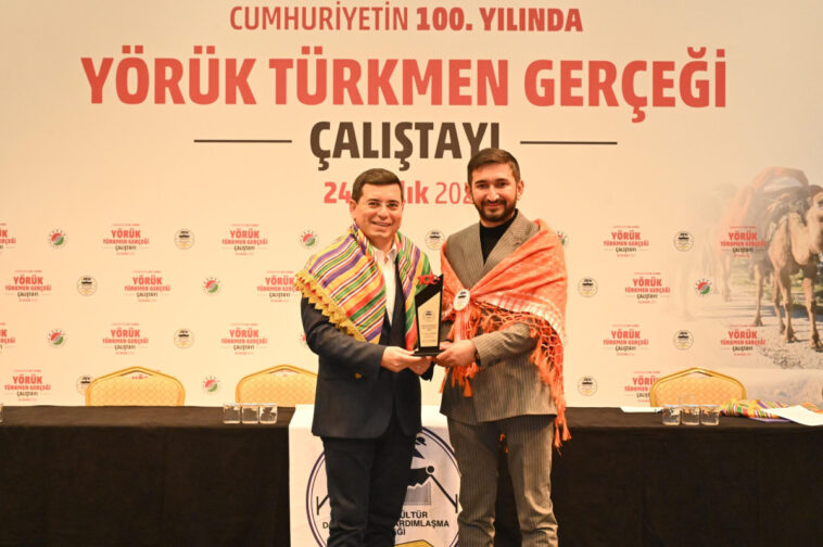 Tütüncü Yörük Türkmen Çalıştayı'na katıldı