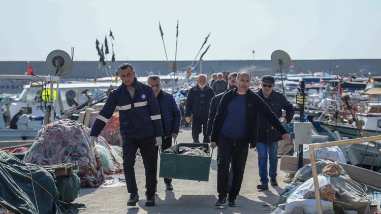 Teknesinden denize düşen emekli öğretmen öldü