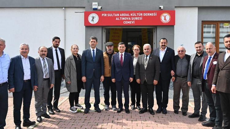 Tütüncü Alevi derneklerini ziyaret etti