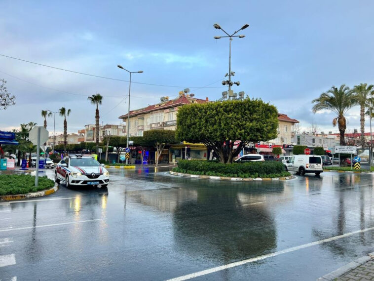 Alanya'da 12 araç trafikten men edildi