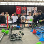 Antalya'daki turnuvada makine ve robotlarla yarıştılar