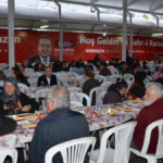 Büyükşehir'den Kepez Aydoymuş Mahallesi'nde iftar yemeği