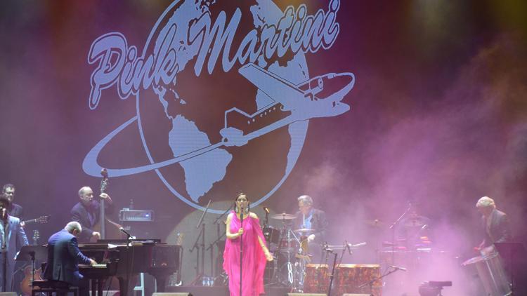 Antalyada Pink Martini konseri