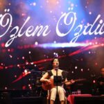 Serikte Özlem Özdil ile 19 Mayıs coşkusu