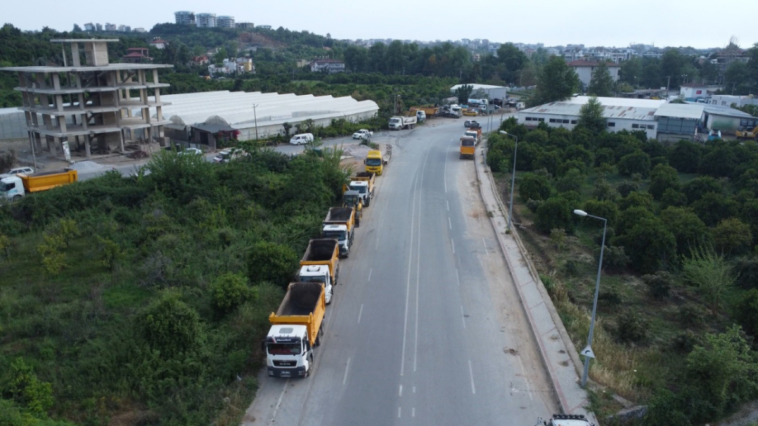 Alanya Belediyesi'nde iş makinesi ve binek araçlar iade edildi