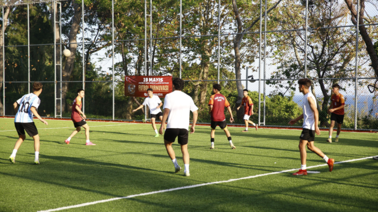 Büyükşehir’in 19 Mayıs Futbol Turnuvası başladı