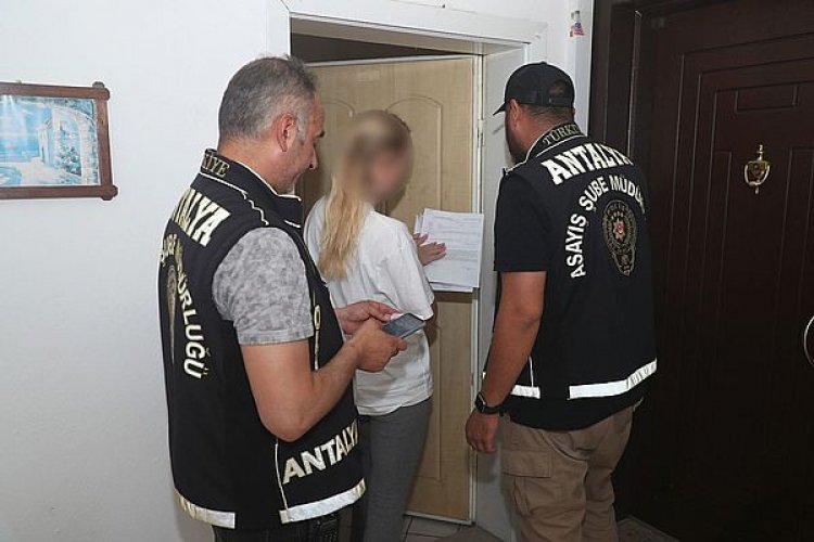 ANTALYA'DA GÜNÜBİRLİK EVLER DENETLENDİ