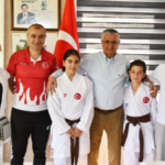 Minik karatecilerden Başkan Topaloğlu'na ziyaret