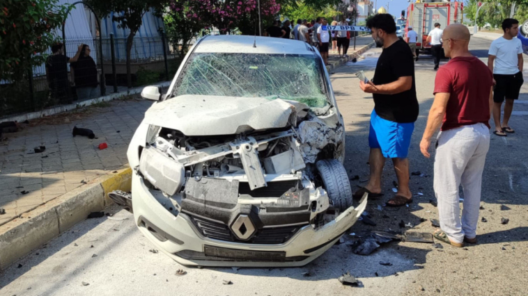 Serik Boğazkent'teki kazada sürücü yaralandı
