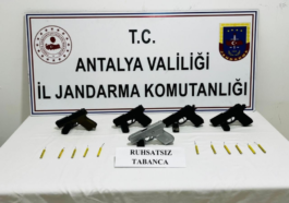Antalya'da jandarma ruhsatsız 5 silah yakaladı