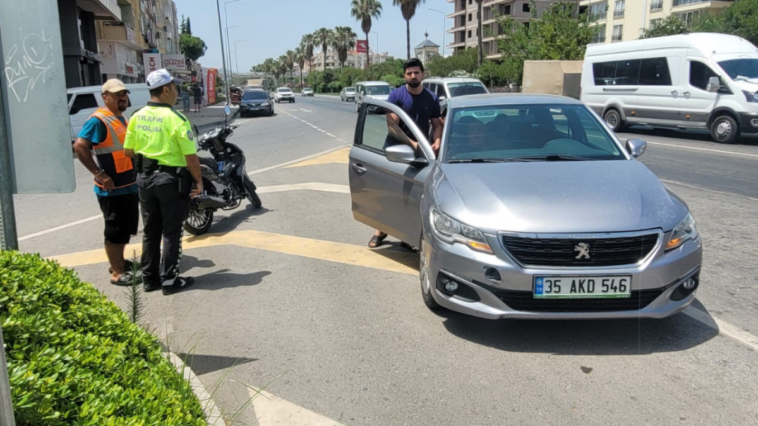 Gazipaşa'da otomobil ile motosiklet çarpıştı 1 kişi yaralandı