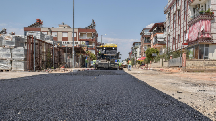 Kepez'de Emek Mahallesi'nde değişim başladı