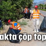 Sokakta çöp topladı