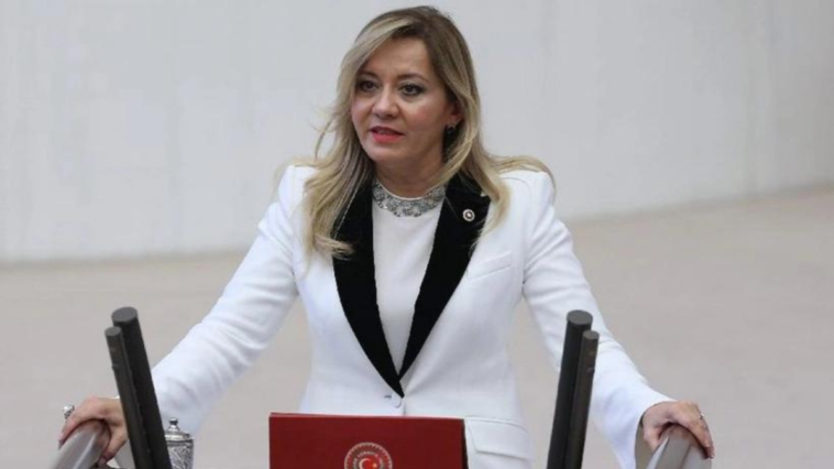 Aylin Cesur, İYİ Parti'den istifa etti