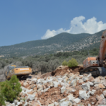 Büyükşehir Demre Yatıkardıç yayla yolunu yeniliyor