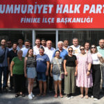 CHP Finike’de gençlik Alpaslan’a emanet