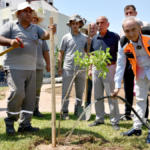 İlk fidanı Kocagöz dikti