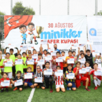 250 minik futbolcu Zafer Turnuvası'na katıldı