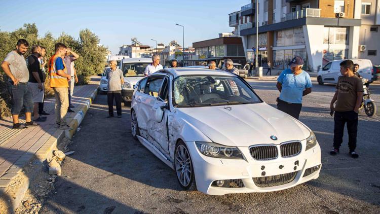 Midibüs, kamyonet, otomobil ve motorun karıştığı kazada 4 yaralı