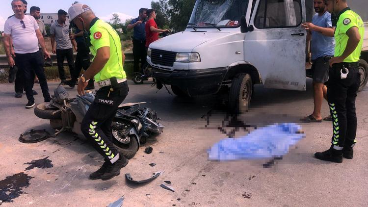 Kamyonetin çarptığı motosikletli öldü