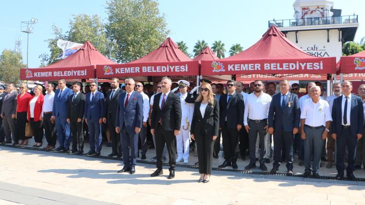 Kemerde Zafer Bayramı törenle kutlandı