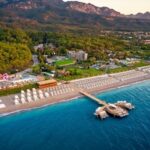 İLK RESORT OTELİNİ KEMER TEKİROVA'DA AÇTI