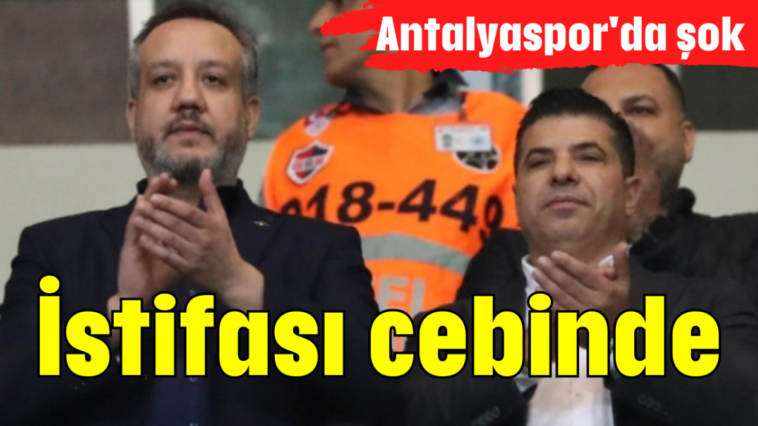 İstifası cebinde