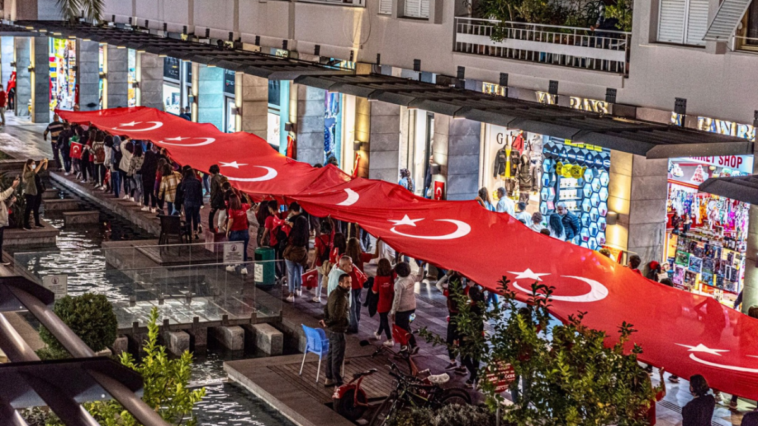 Kemer 30 Ağustos'u coşkuyla kutlayacak