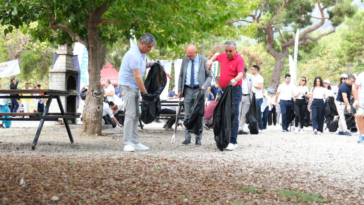 Kemer'de Dünya Temizlik Günü etkinliği düzenlendi