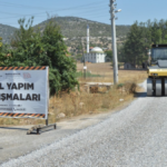 Korkuteli Bayatbademleri  grup yolu asfaltlanıyor