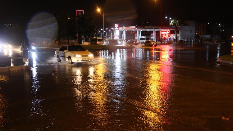 Antalyada, beklenen yağmur etkili oldu