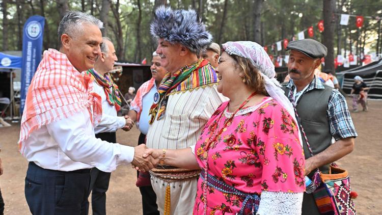 Başkan Uysal Yörüklerle bir araya geldi