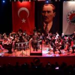 Kepez’in senfoni orkestrasından Cumhuriyetin 101inci yılına özel konser