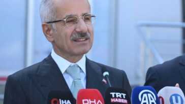 BAKAN URALOĞLU:'ANTALYA-ALANYA YOLUNU PROJELENDİRDİK'