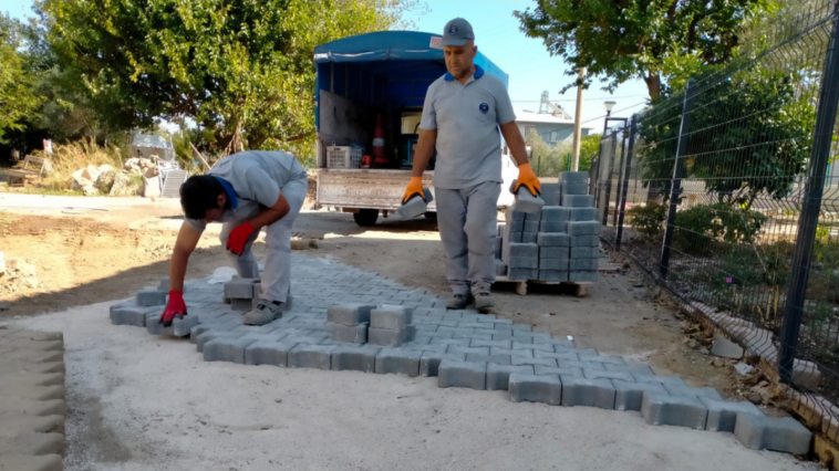 Kemer'de altyapı çalışmaları devam ediyor