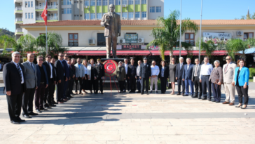 Kemer'de Muhtarlar Günü törenle kutlandı