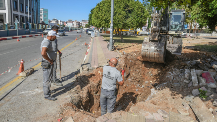 Kepez'de iki mahallenin yağmur suyu sorunu çözümleniyor