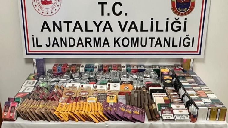 Manavgat'ta kaçak sigara ve tütün operasyonu