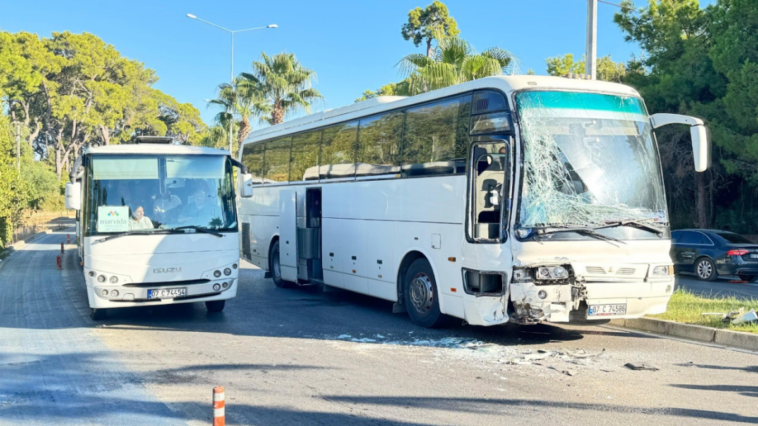 Otel servisi su tankerine çarptı bir kişi yaralandı