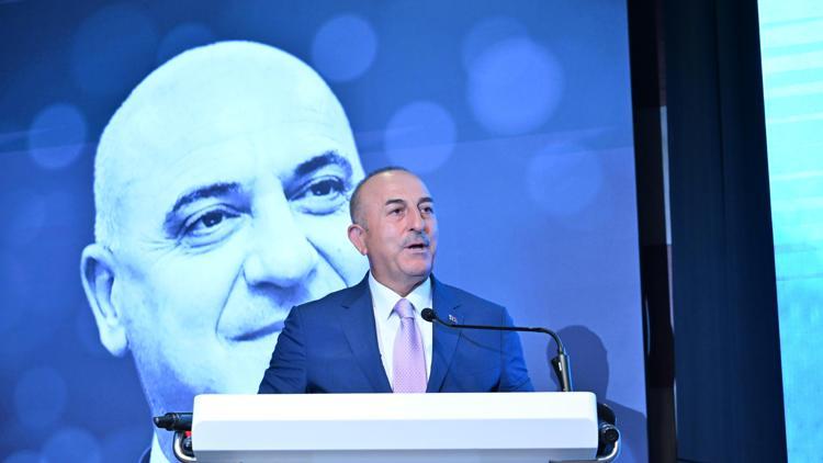 Mevlüt Çavuşoğlu: Siyasi partilerin arasında bir yumuşamanın olması ülkemiz hayrınadır