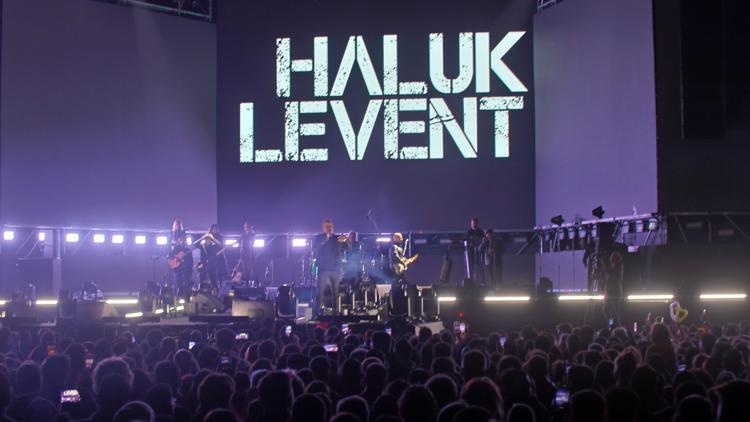 Festivalden Haluk Levent geçti