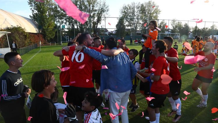 9. Efsaneler Kupası Futbol Turnuvasının şampiyonu Antalyaspor oldu