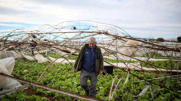 Antalyada fırtına, yağmur ve hortum 4 bin 500 dekar tarım arazisine zarar verdi