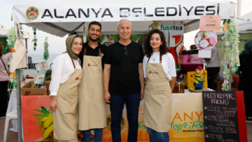 Alanya Tropikal Meyve Festivali büyük ilgi gördü