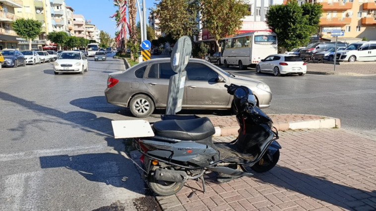 Manavgat'ta otomobil ile çarpışan motosikletin sürücüsü yaralandı